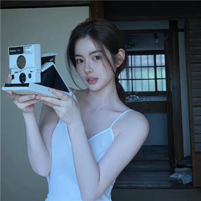 跳舞的红色公交